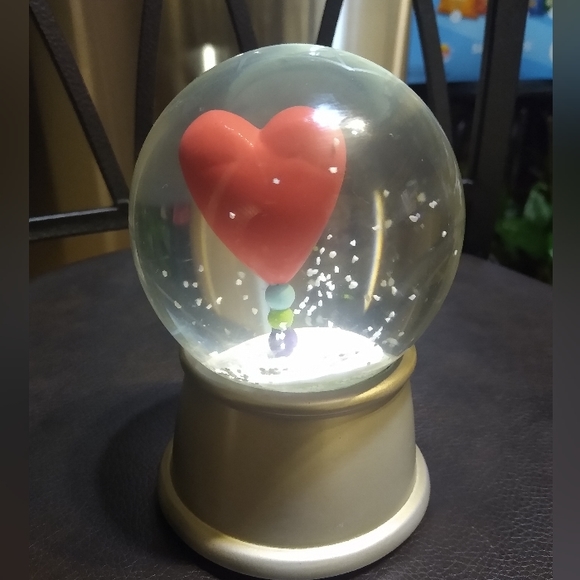 Sandra Magsamen Snowglobe Heart “Grandmom Thank you.Preowned - Picture 2 of 4